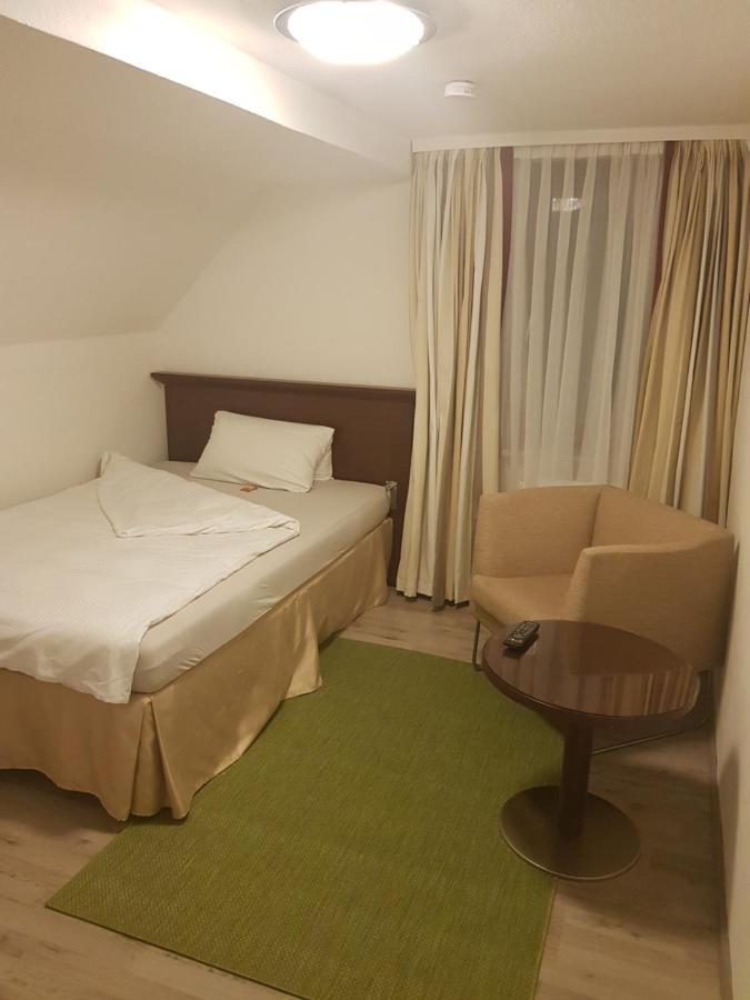 Hotel Pension Bluechersruh Bad Berneck im Fichtelgebirge Bilik gambar