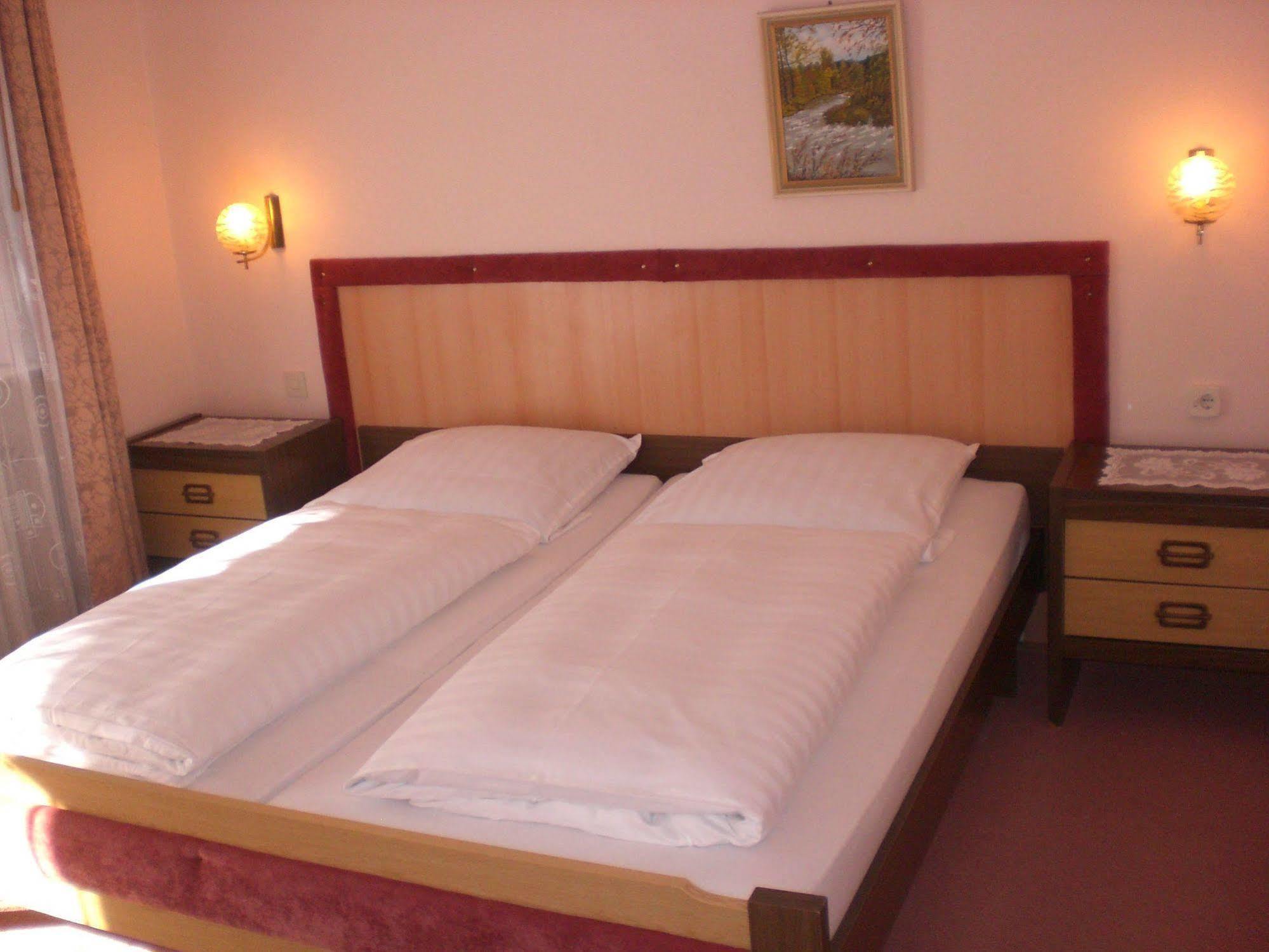 Hotel Pension Bluechersruh Bad Berneck im Fichtelgebirge Luaran gambar